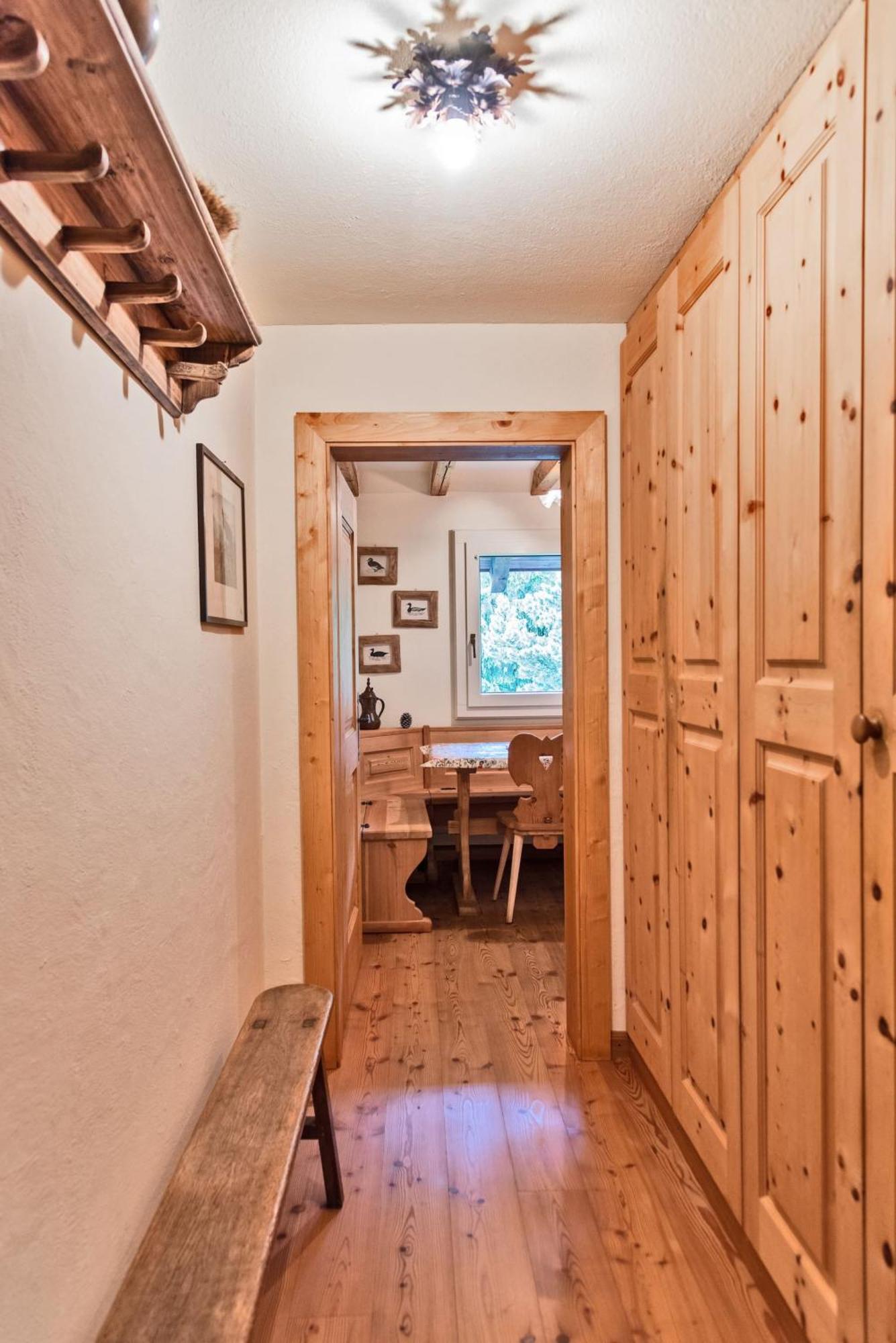 Chesa Martina - La Punt Apartment Luaran gambar