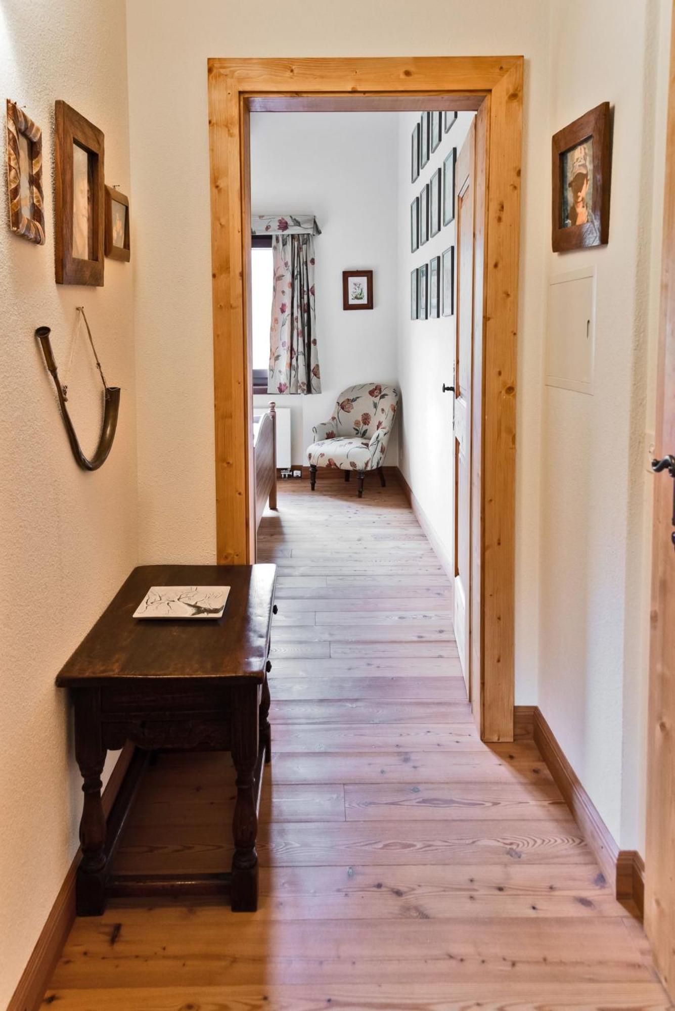 Chesa Martina - La Punt Apartment Luaran gambar